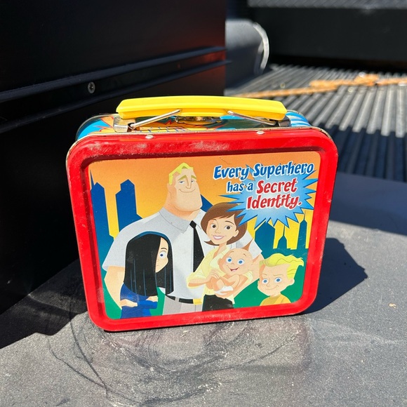 Vintage Incredibles Mini Lunchbox - Picture 5 of 5